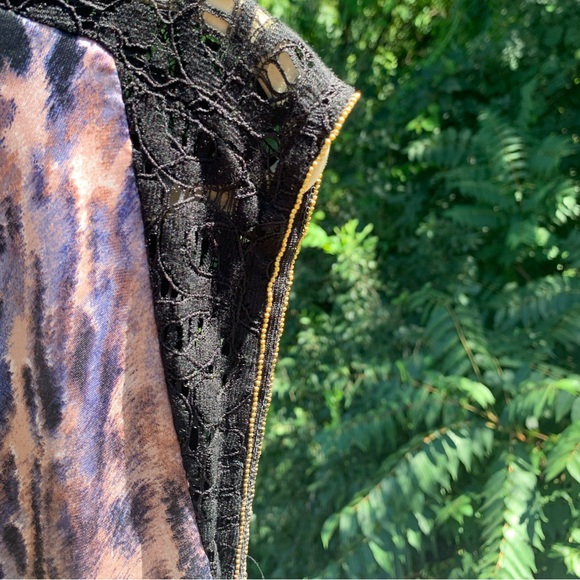 COLLECTIVE CONCEPTS | Wrap Dress - Animal Print with Black Lace | Small - Picture 5 of 7
